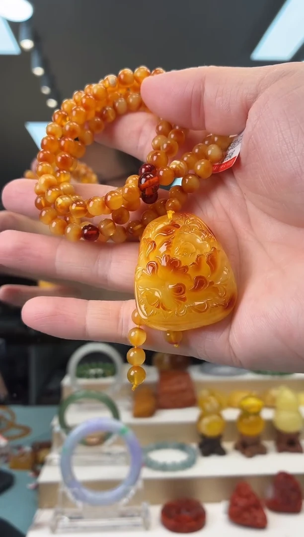 琥珀颈饰未镶嵌吊坠