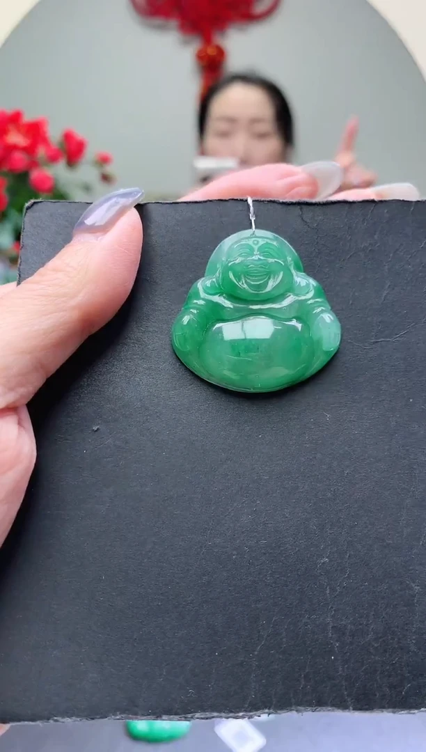 颈饰未镶嵌石英质玉佛公