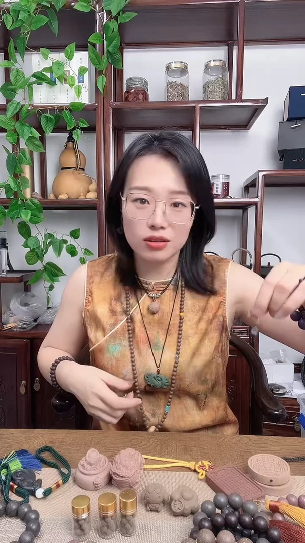 泥塑芳华+玉兰的耳坠