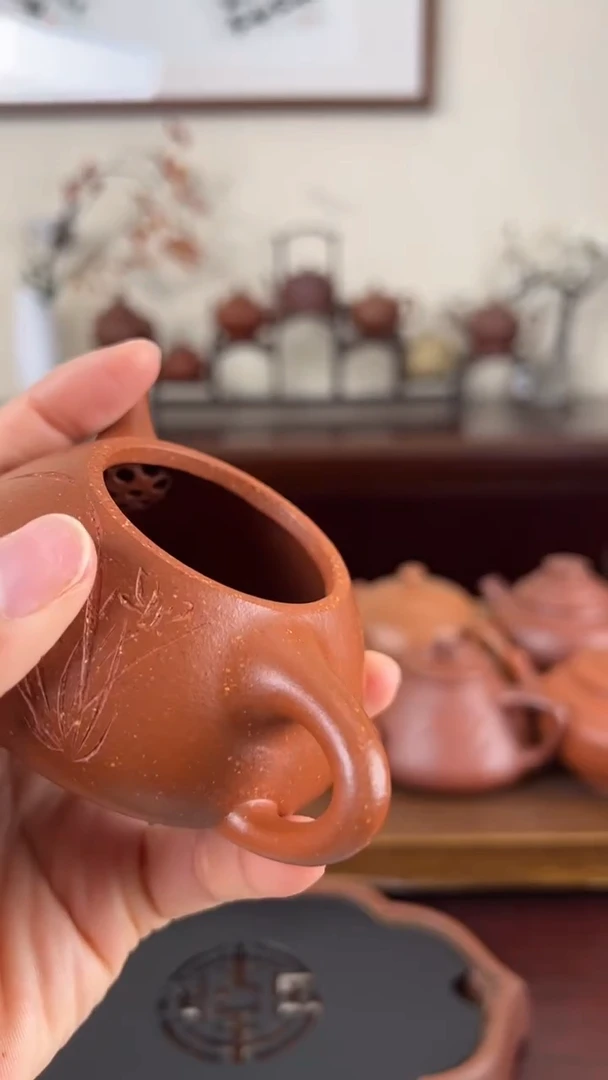 【闪购商品】紫砂茶壶红降坡竹刻景舟石瓢壶120CC