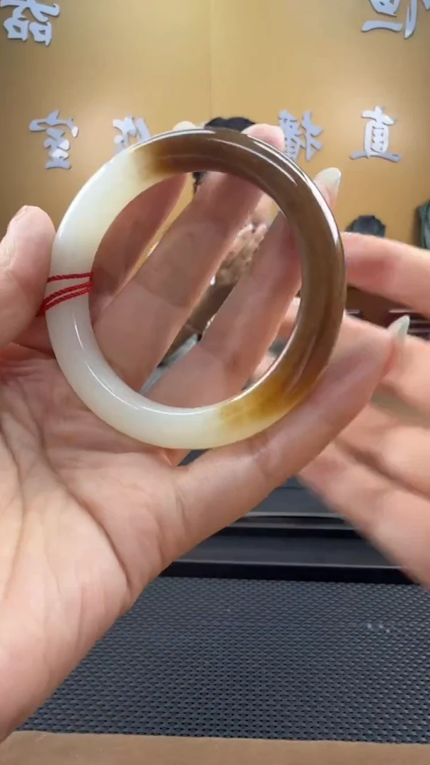 颈饰未镶嵌和田玉手镯56