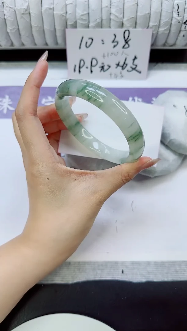未镶嵌手镯石英质玉82/62