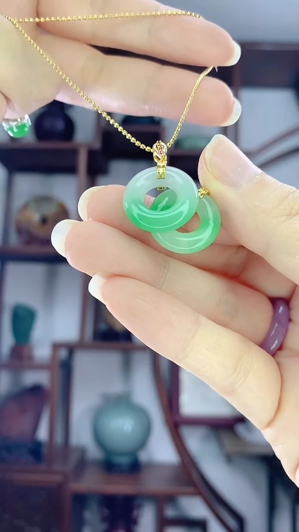 翡翠未镶嵌吊坠(赠链)X53白底青甜甜圈