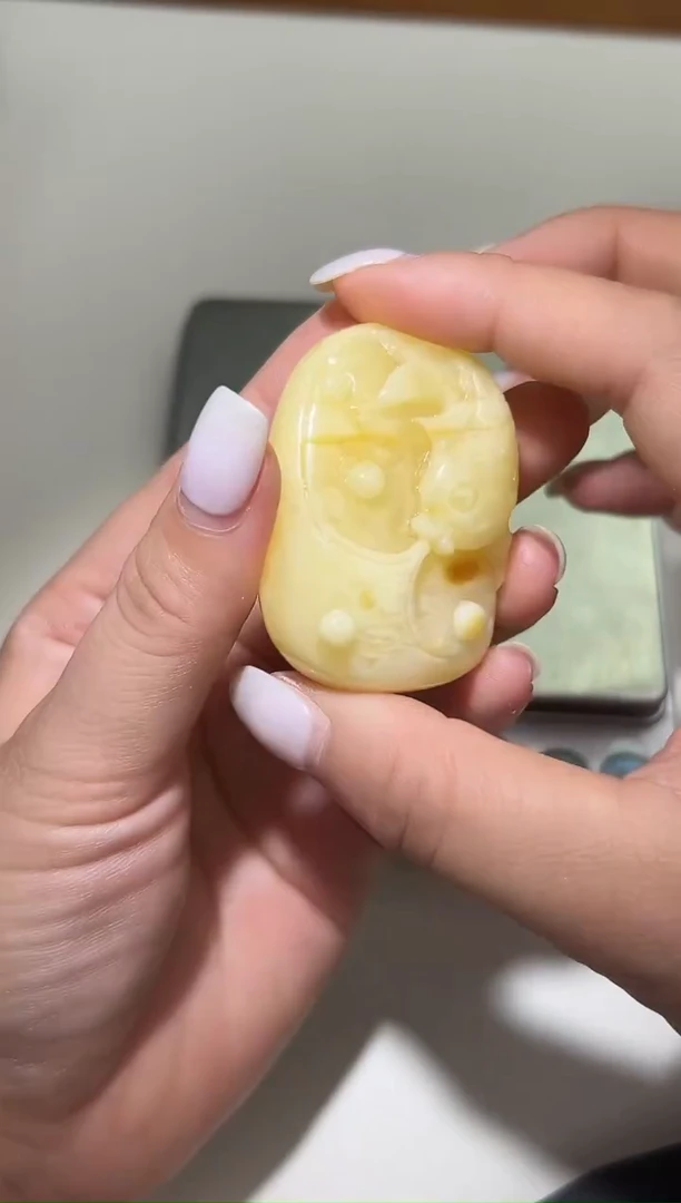 裸石琥珀未镶嵌琥珀蜜蜡吊坠