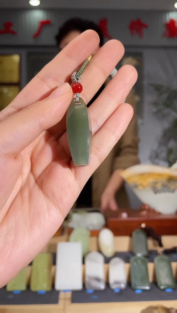 【闪购商品】和田玉颈饰未镶嵌拍一发一 多样性发货