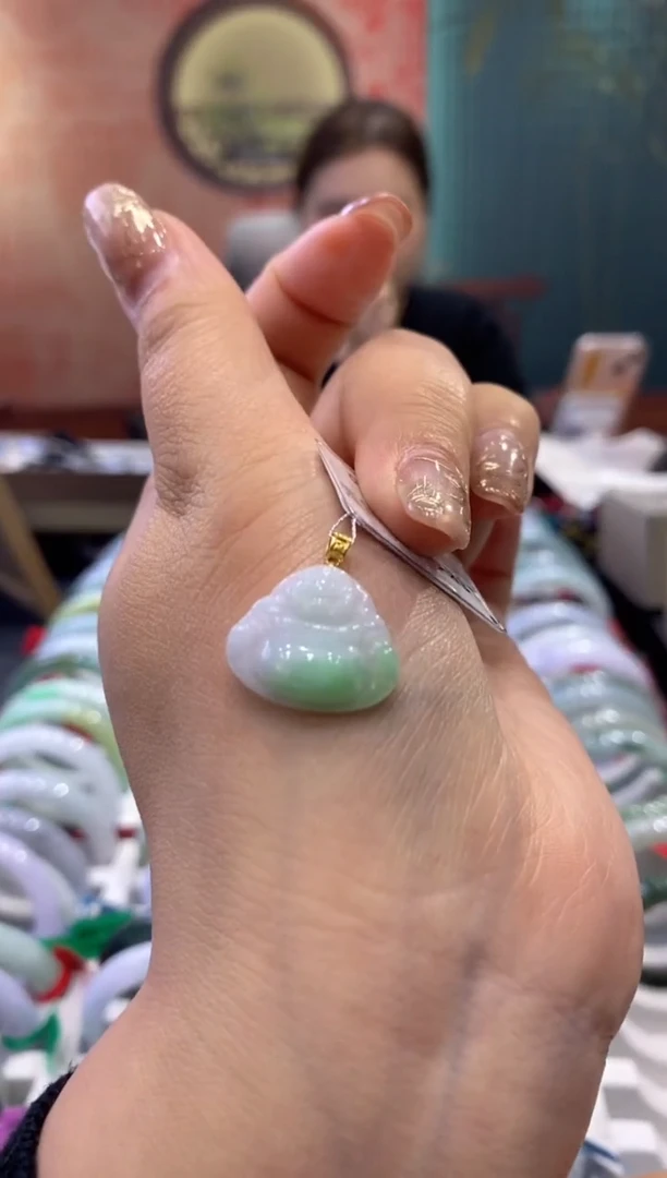 【闪购商品】翡翠吊坠(不含链)18K金镶嵌多人0012409