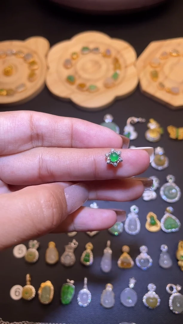 吊坠(不含链)银S925镶嵌翡翠1