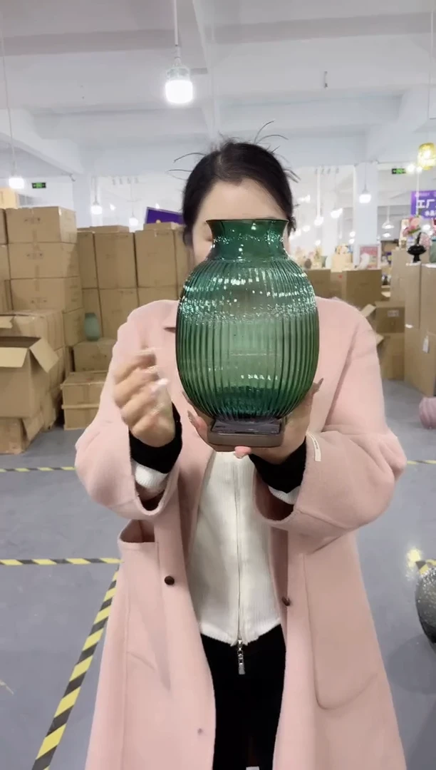 【闪购商品】玻璃唐总花瓶厂-微瑕-DL4Q