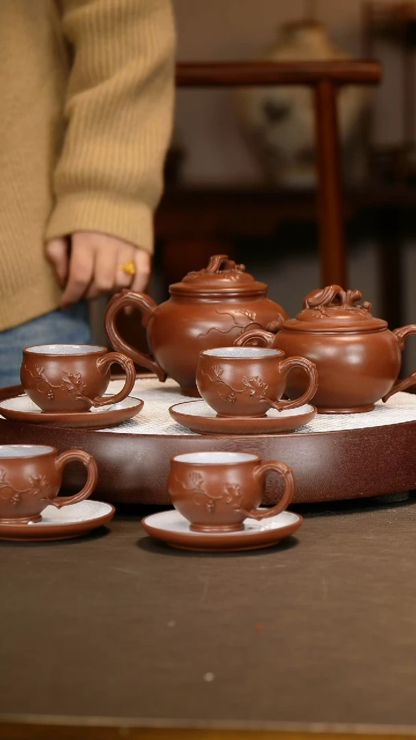 【徐秀文】松鼠葡萄套组500c+人物瓷板画