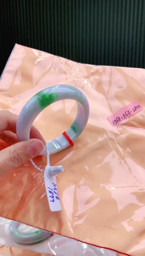 未镶嵌手镯翡翠56