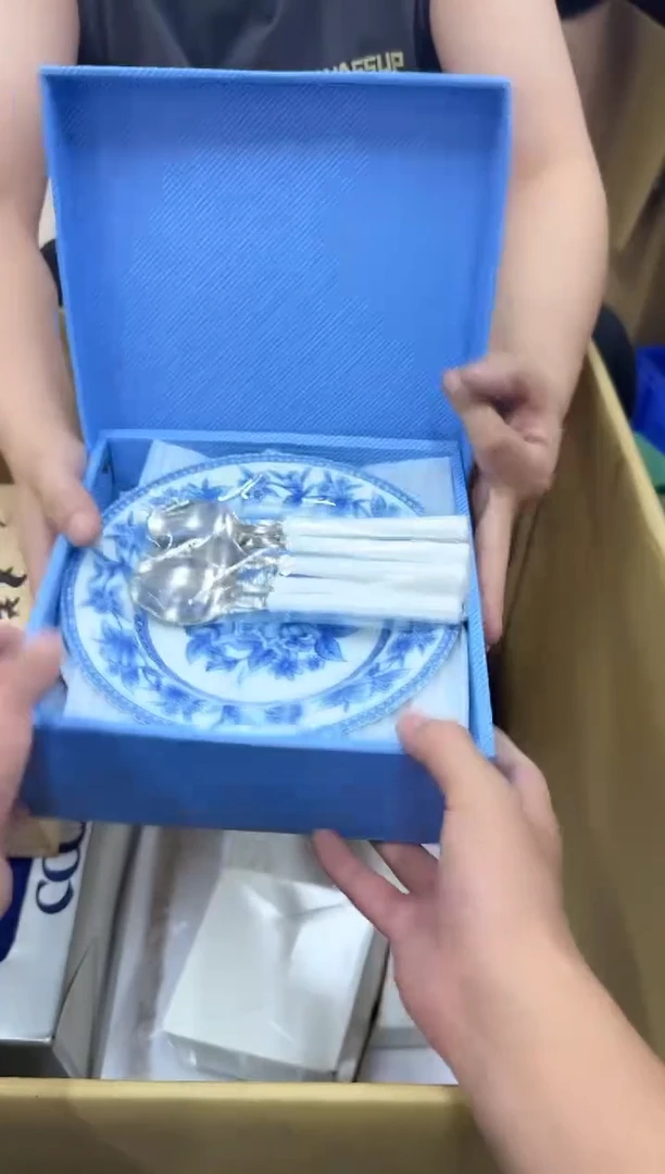 琉璃手工艺品范****924