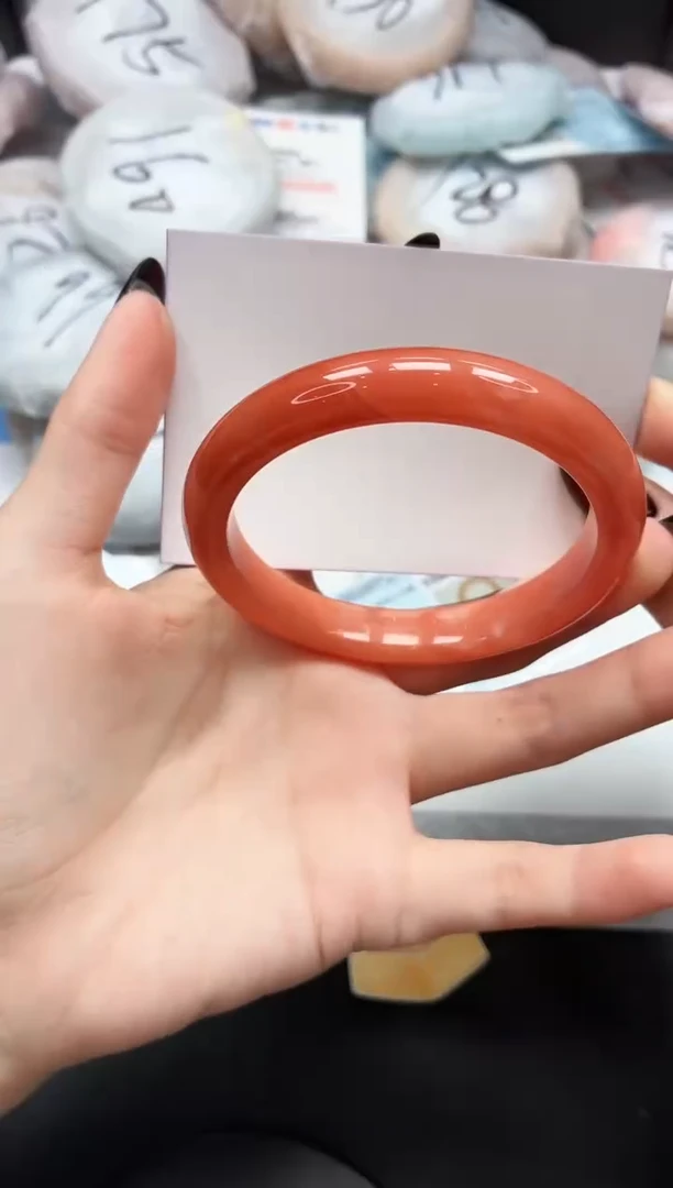 未镶嵌手镯石英质玉64/桃花60.4