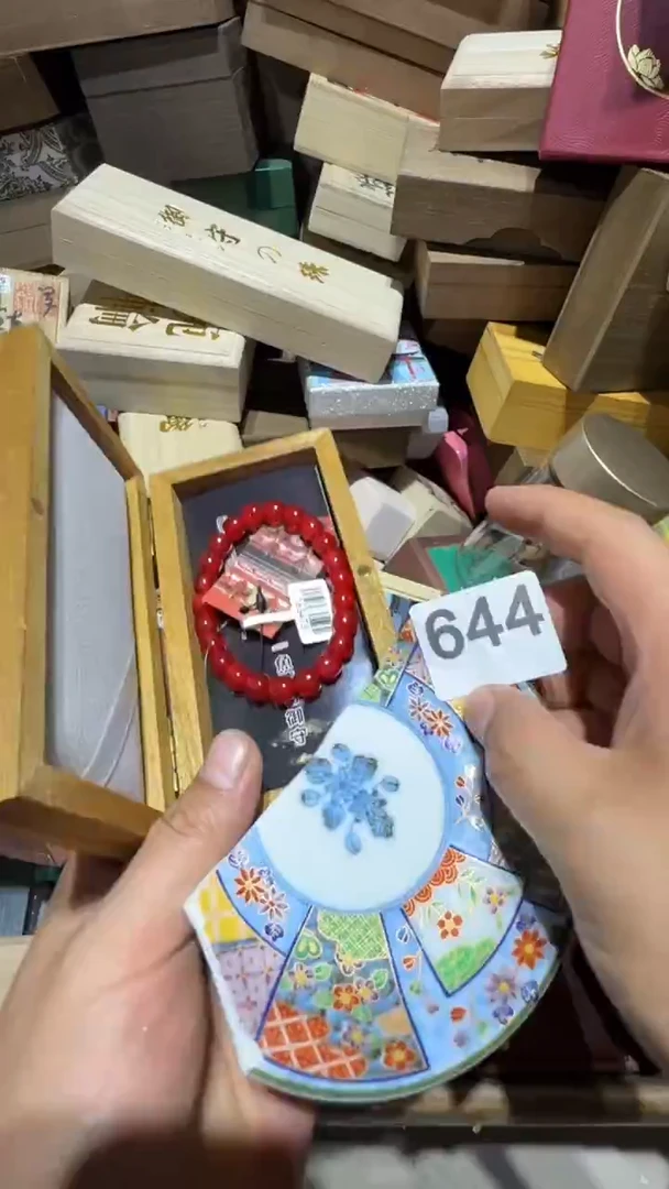 瓷片L**a瓷器瓷器瓷器瓷器瓷器瓷器