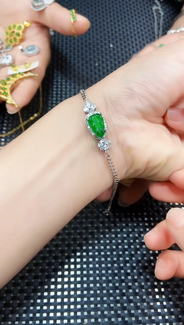 【闪购商品】翡翠手链未镶嵌11111111111