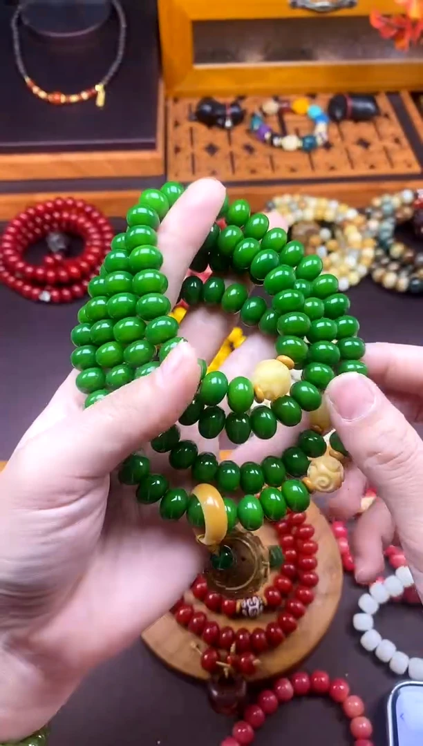 【闪购商品】白玉菩提手串绿菩提108多圈 香盒款+香丸