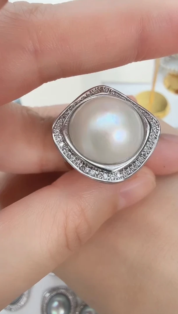 未镶嵌戒圈拼合珍珠（马贝珠）四方戒指