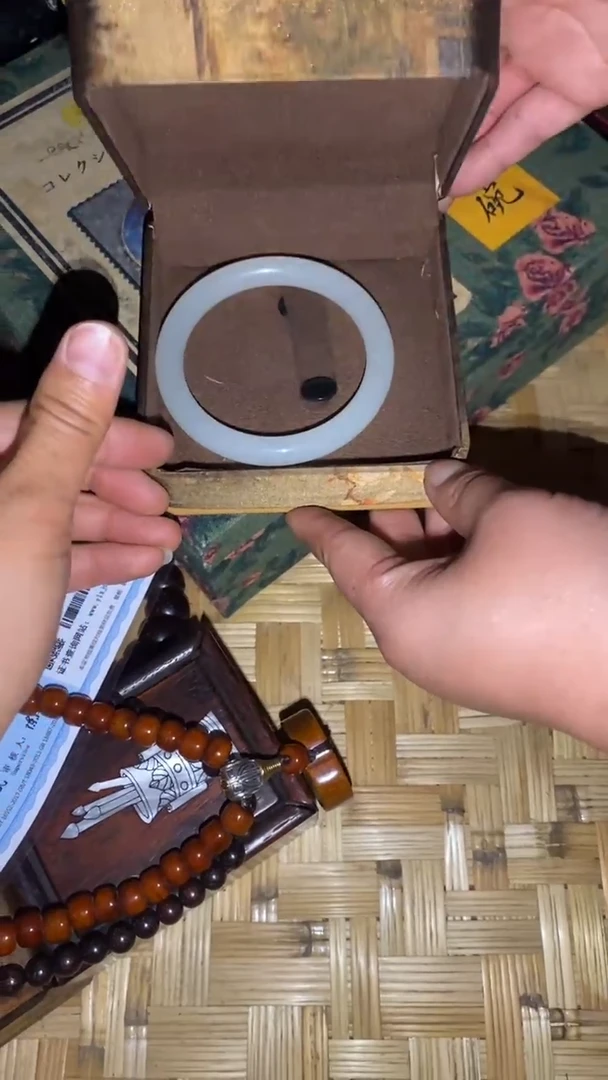 和田玉未镶嵌颈饰福利白镯一只一一一优选