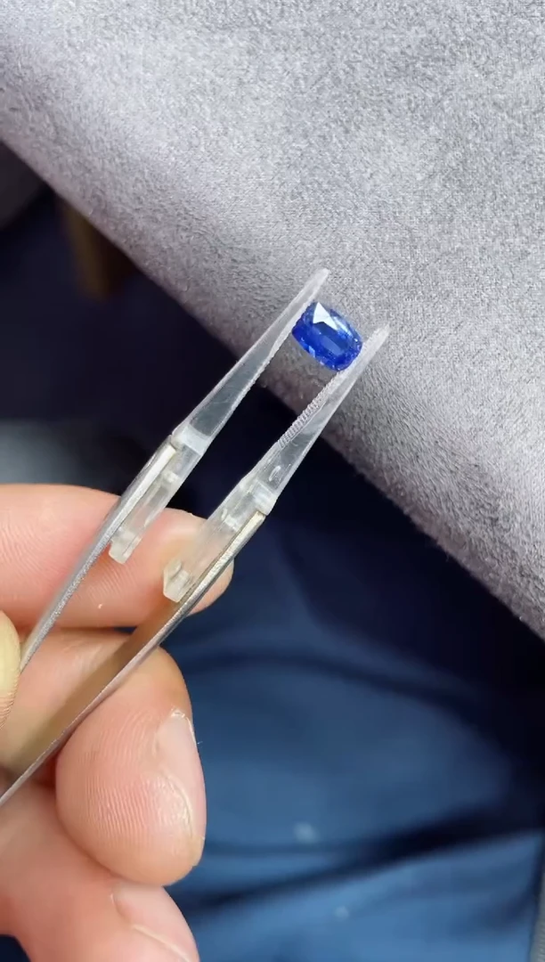 裸石蓝宝石1.8ct