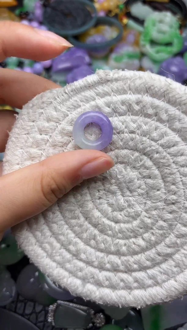 颈饰未镶嵌翡翠缅甸翡翠吊坠