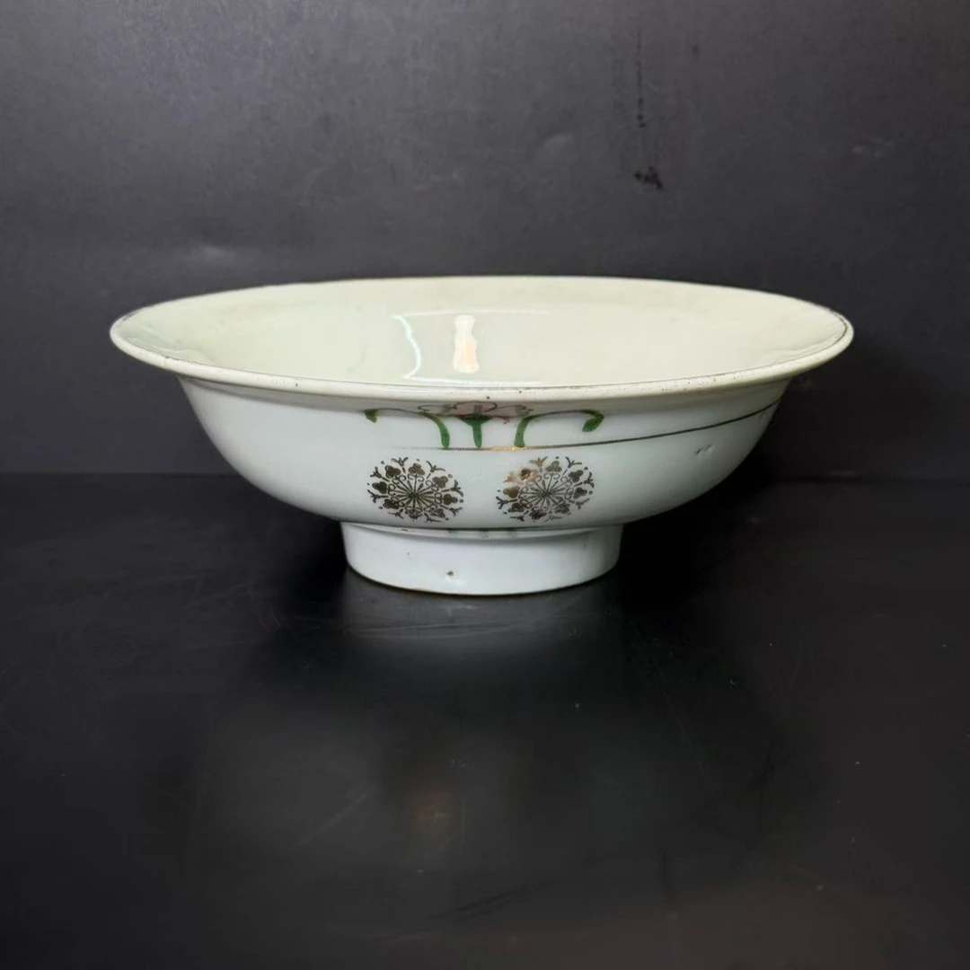 Lot9-粉彩花卉纹碗-清代年制款直径16cm-YC12080003001010