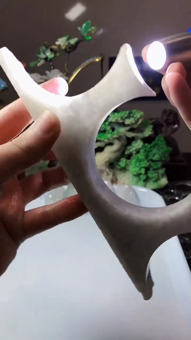 翡翠未镶嵌颈饰天然A货翡翠