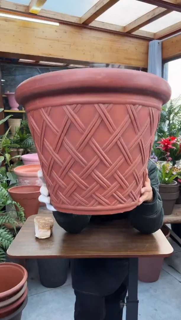 45*35/手工浮雕藤编花盆/MB46