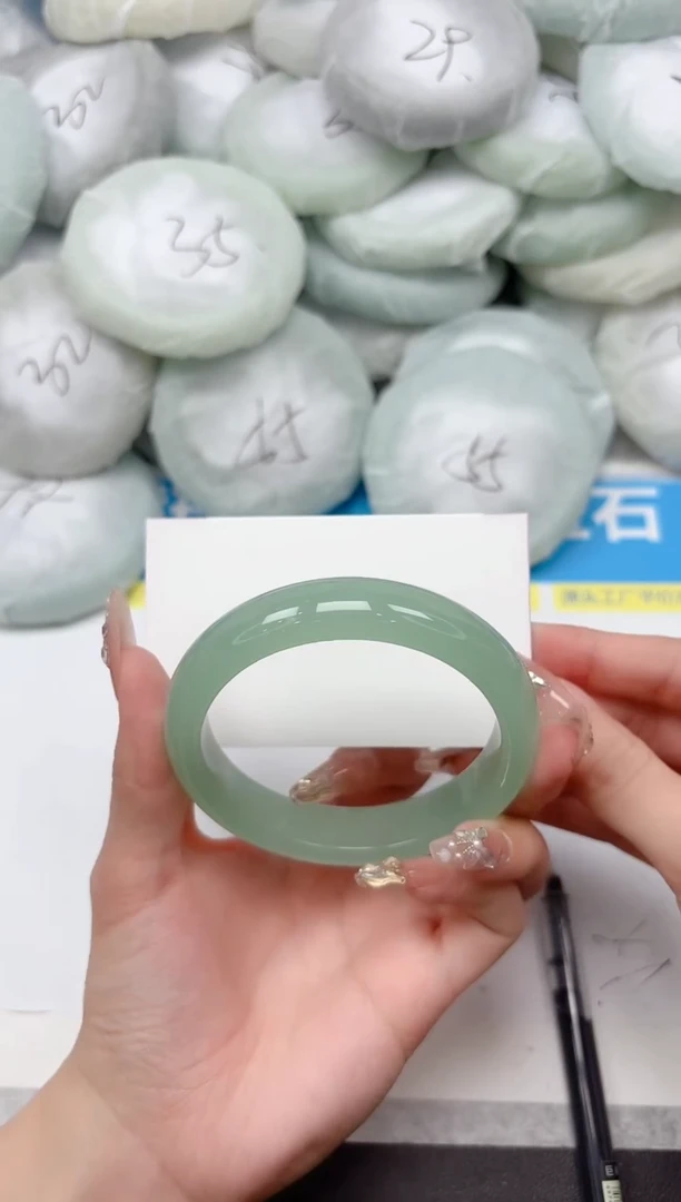 未镶嵌手镯石英质玉103-60.5