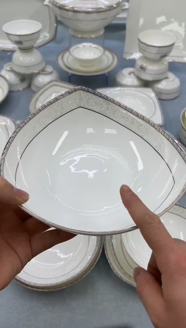 骨瓷玲珑8三角2个