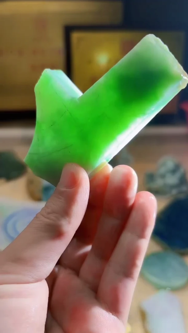 翡翠挂件未镶嵌A货张麦8745