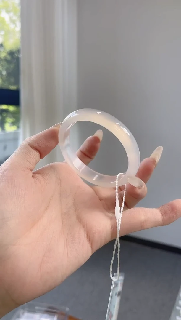 玛瑙/玉髓手镯未镶嵌52圈