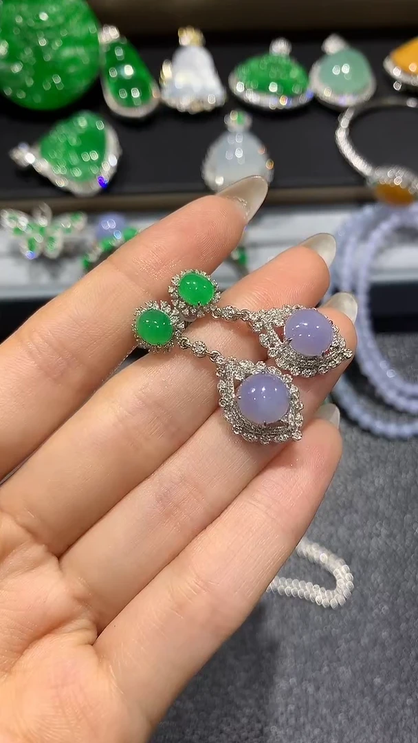 【闪购商品】翡翠耳饰18K金镶嵌70团购