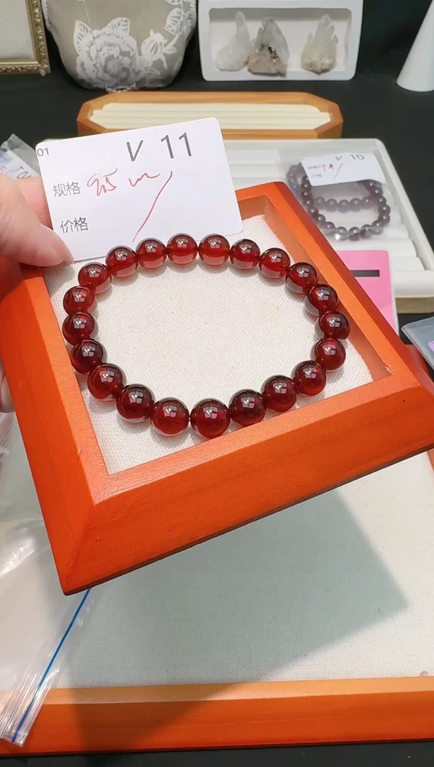 【闪购商品】石榴石手串未镶嵌多样性发一V11