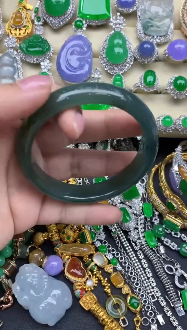 【闪购商品】翡翠手镯未镶嵌360-中国好珍宝