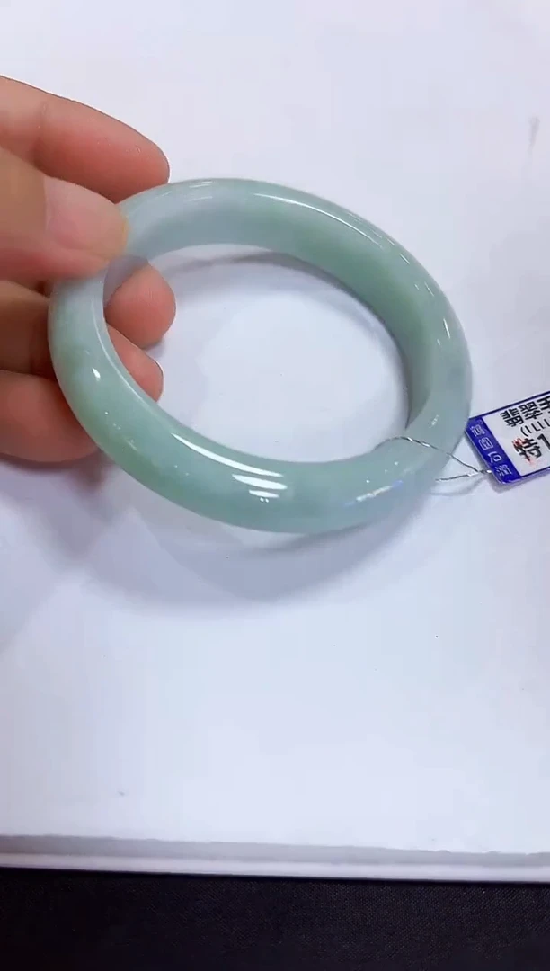 颈饰未镶嵌翡翠城*58手镯