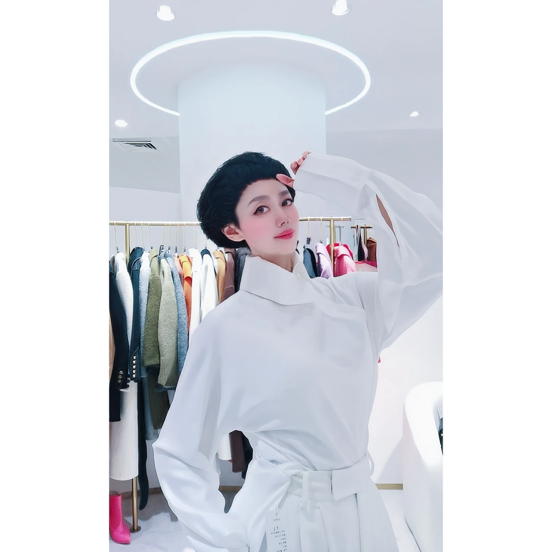 【YL限定】新号开播全盘高定女装福利合集