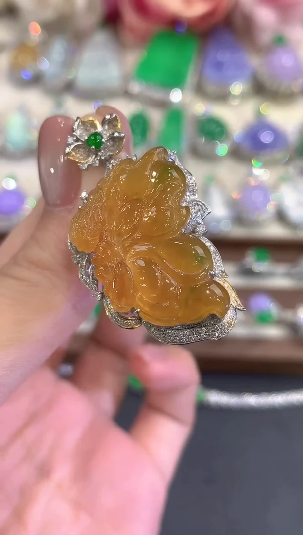 吊坠(不含链)18K金镶嵌翡翠q58
