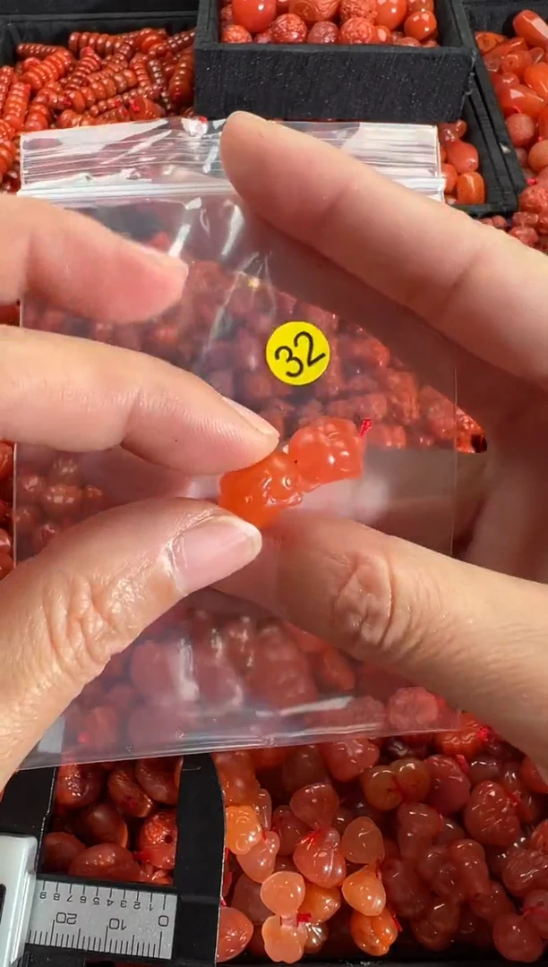 【闪购商品】南红玛瑙颈饰未镶嵌1