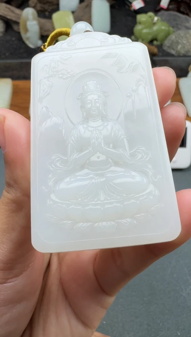 颈饰未镶嵌和田玉1