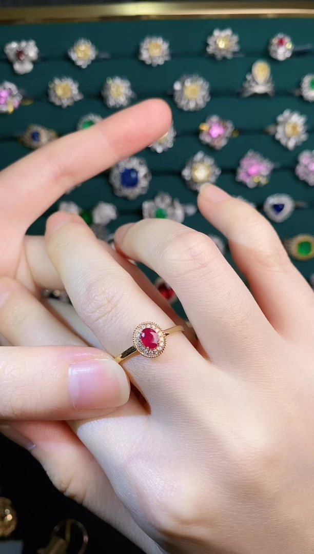 18K金镶嵌戒指红宝石31