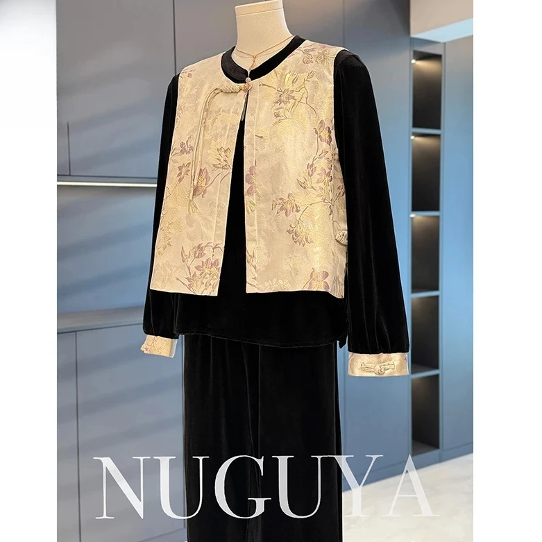 中式国风妈妈装丝绒套装女2025春秋新款气质百搭中老年马甲三件套