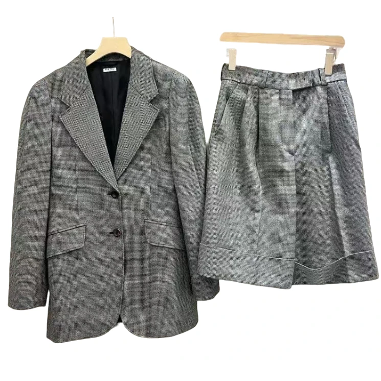 99新 MIU MIU/缪缪 海囤 缪缪 套装上衣40码/裤子42码 PF11046