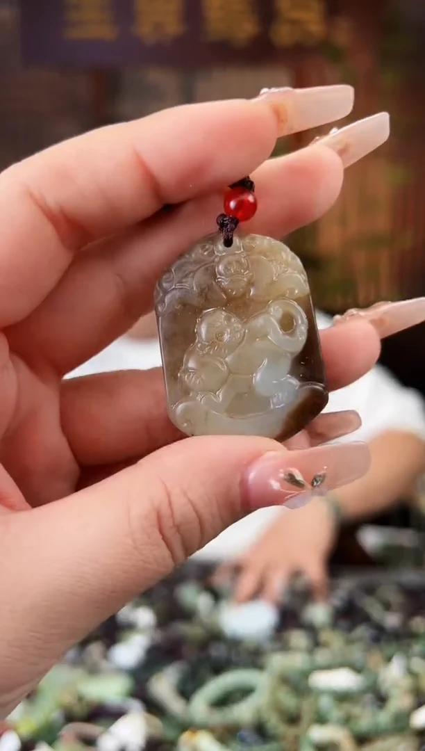 【闪购商品】和田玉颈饰未镶嵌 多样性发一