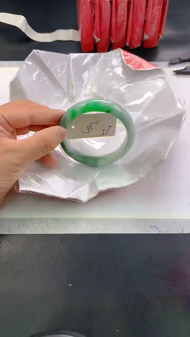 未镶嵌手镯翡翠55