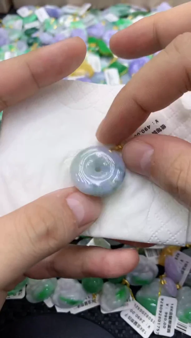 颈饰未镶嵌翡翠天然缅甸翡翠A货