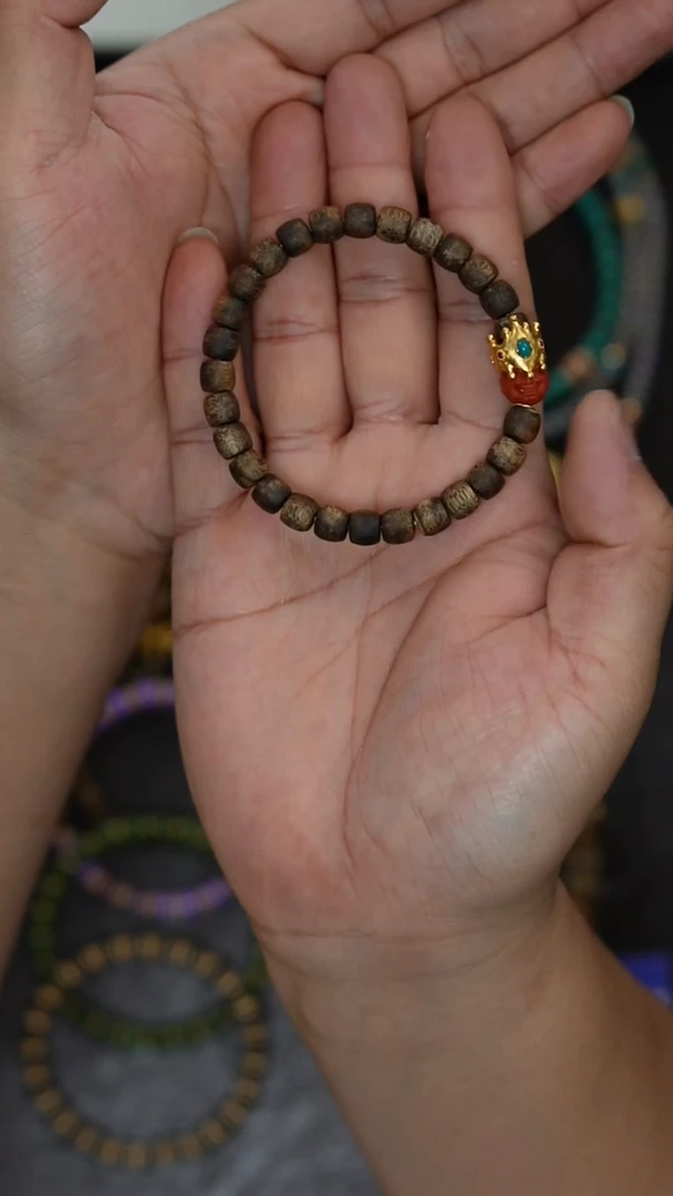 未镶嵌沉香手串沉香手串