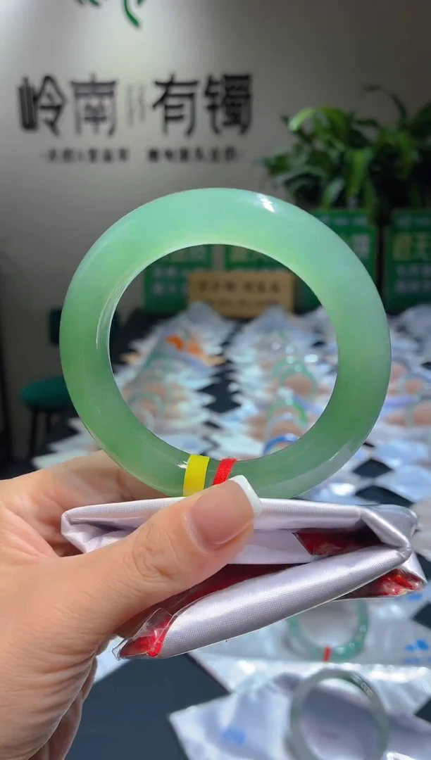 未镶嵌手镯翡翠17