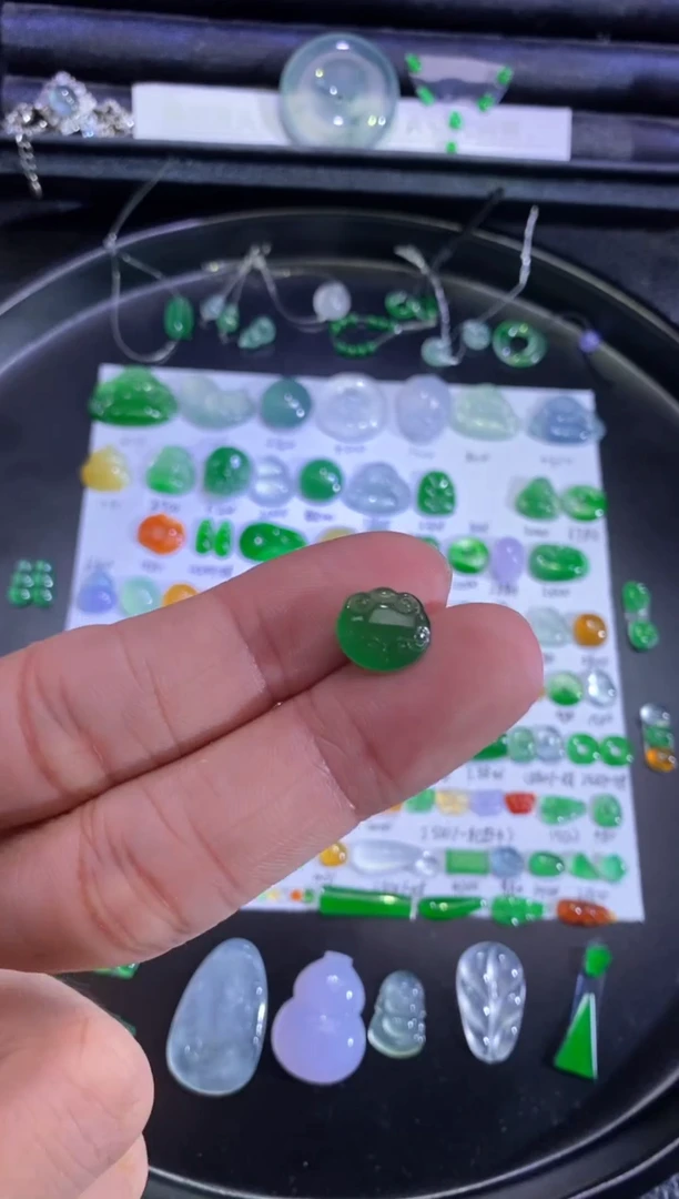 未镶嵌挂件翡翠如意