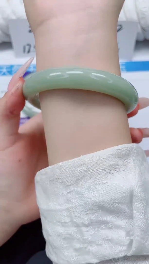 石英质玉手镯未镶嵌238-61/62