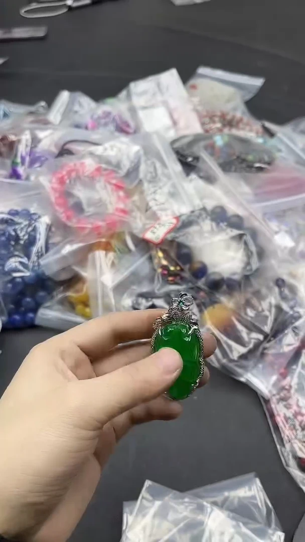 【闪购商品】翡翠颈饰未镶嵌500吊坠