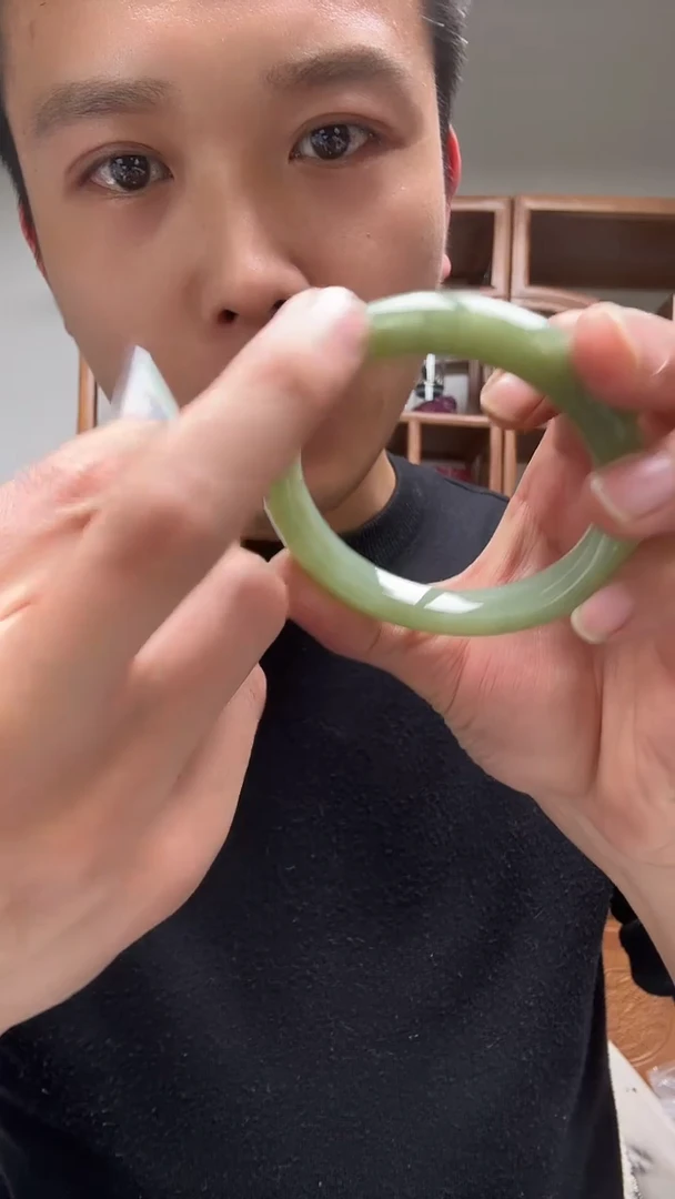 未镶嵌手镯和田玉多样性发其一p-67